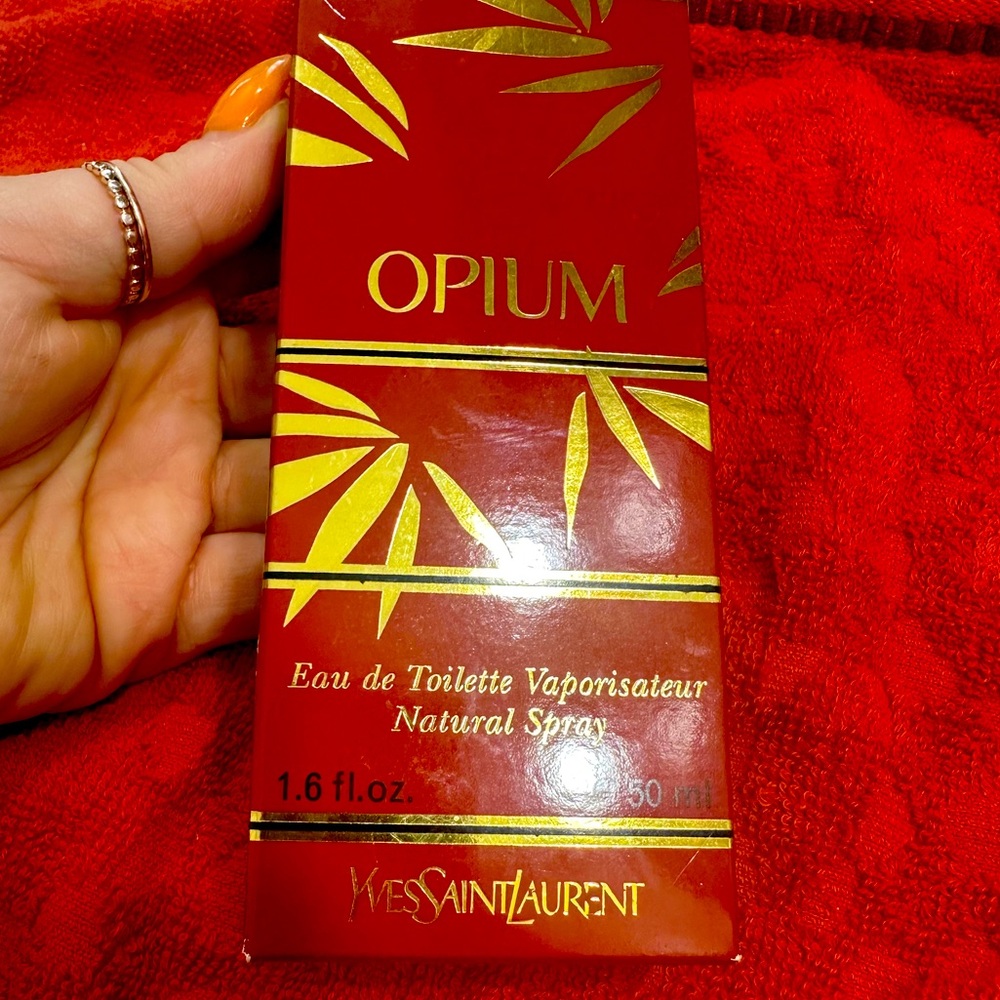 YSL OPIUM perfume